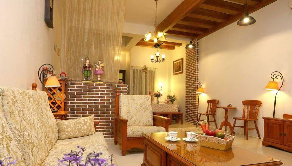 Victoria B&B Yilan Екстериор снимка