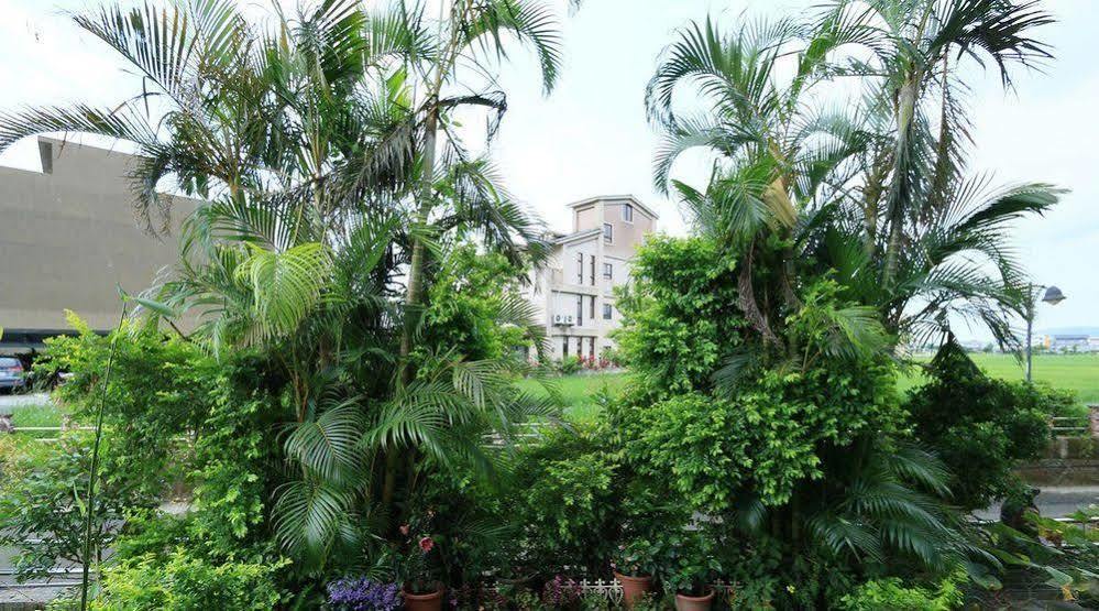 Victoria B&B Yilan Екстериор снимка